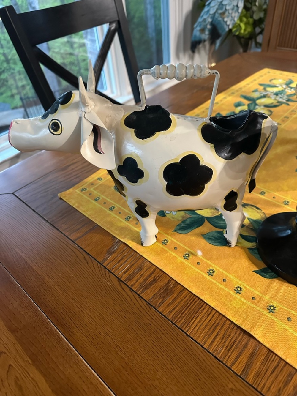 Vintage Indoor Outdoor Metal Cow Watering Can in VGUC